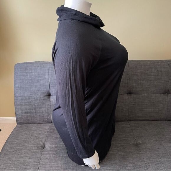 Soft Black Turtleneck Tunic - Picture 4 of 5